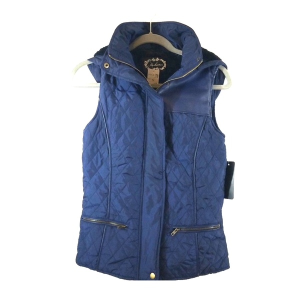 Jackets & Blazers - Blue quilted fur-lined vest